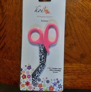 🌸 Koi Bandage Cutting scissors